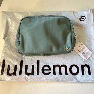 Lululemon Everywhere Belt Bag Large in Tidewater Teal NWT